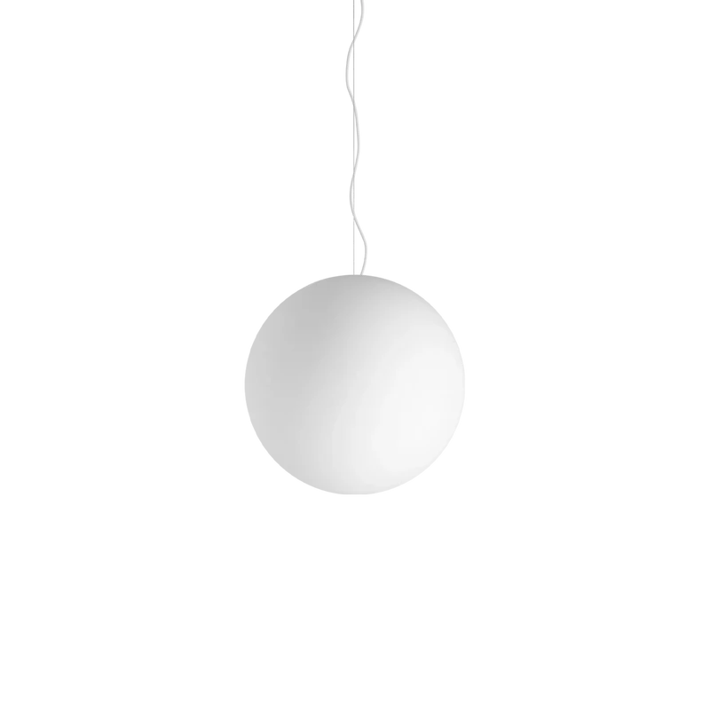Sospensione per camera da letto in vetro bianco soffiato a forma di sfera