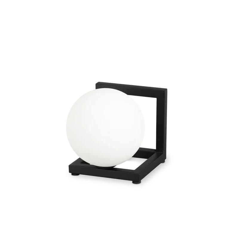 Lampada da tavolo ottone o nero sfera bianca in vetro soffiato