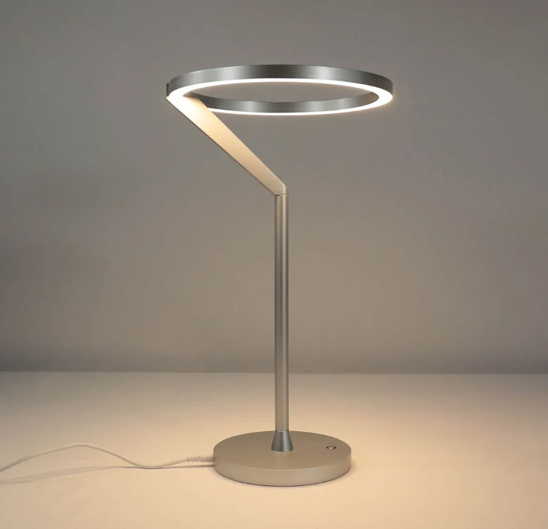 Lampada da tavolo ip20 colore sabbia in alluminio led 15w
