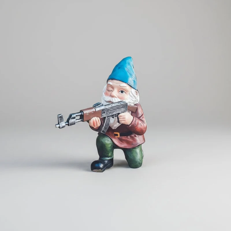 Halloween Large Garden Ornament Garden Gnome with a Rifle Decorative Figurine Garden Decoration