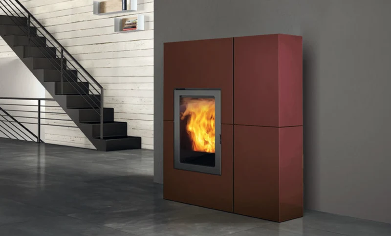 Stufa a Pellet EdilKamin Modello Blade 12++ Evo Profondità Ridotta cm 34,5 Colore Acciaio Bordeaux