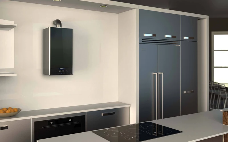 Caldaia a Condensazione Ariston Alteas One+ Net 30 Kw GPL Cod. 3301772 - Completa Di Kit Scarico Fumi